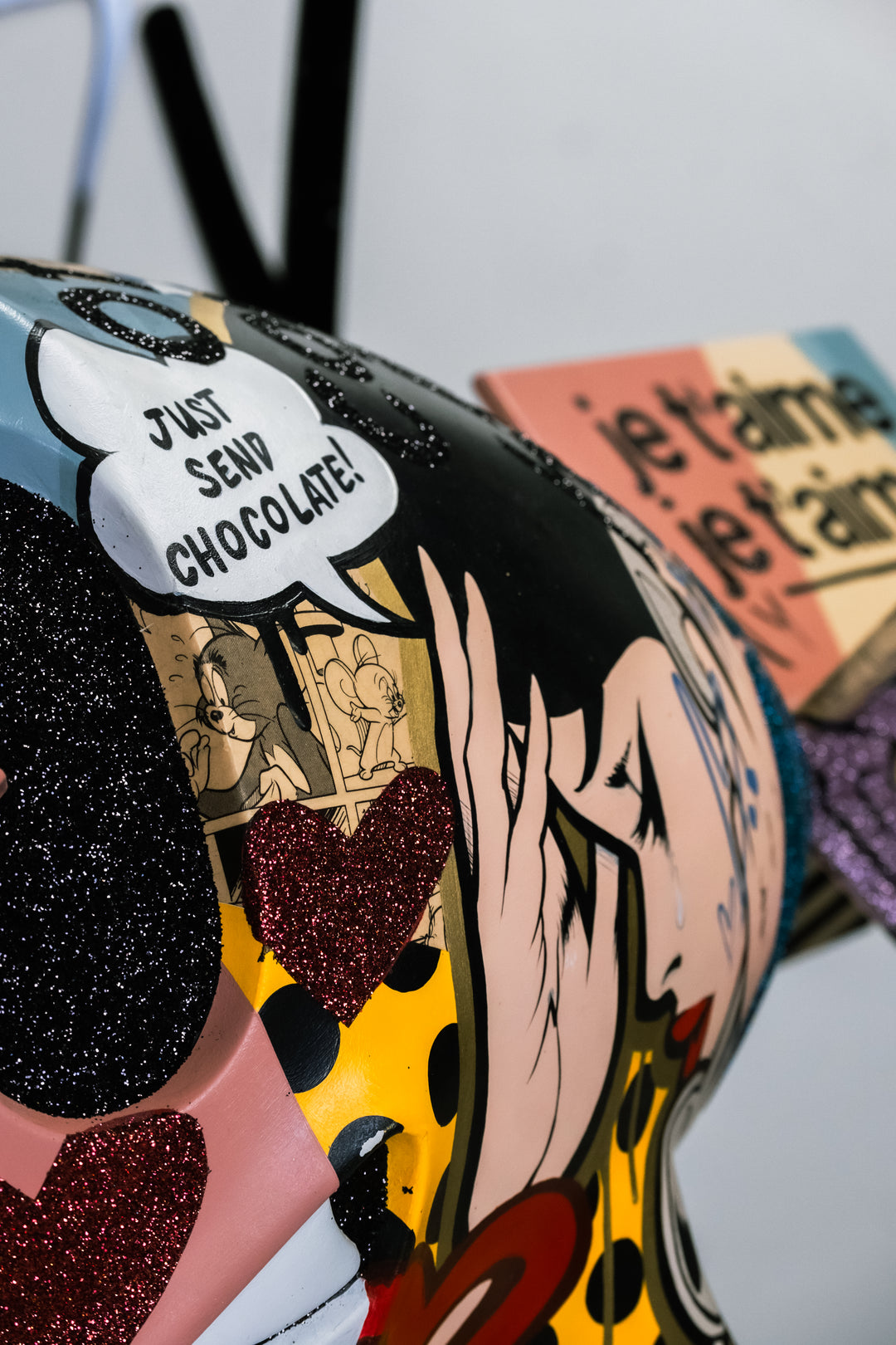 LOVE BOMB